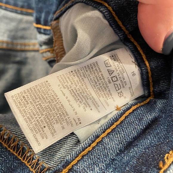 Old Navy Shorts - Picture 3 of 3